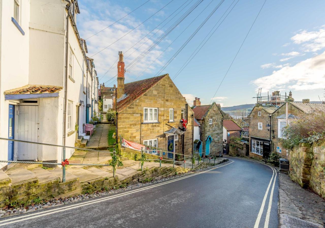 Alice Cottage Robin Hood's Bay Exterior photo
