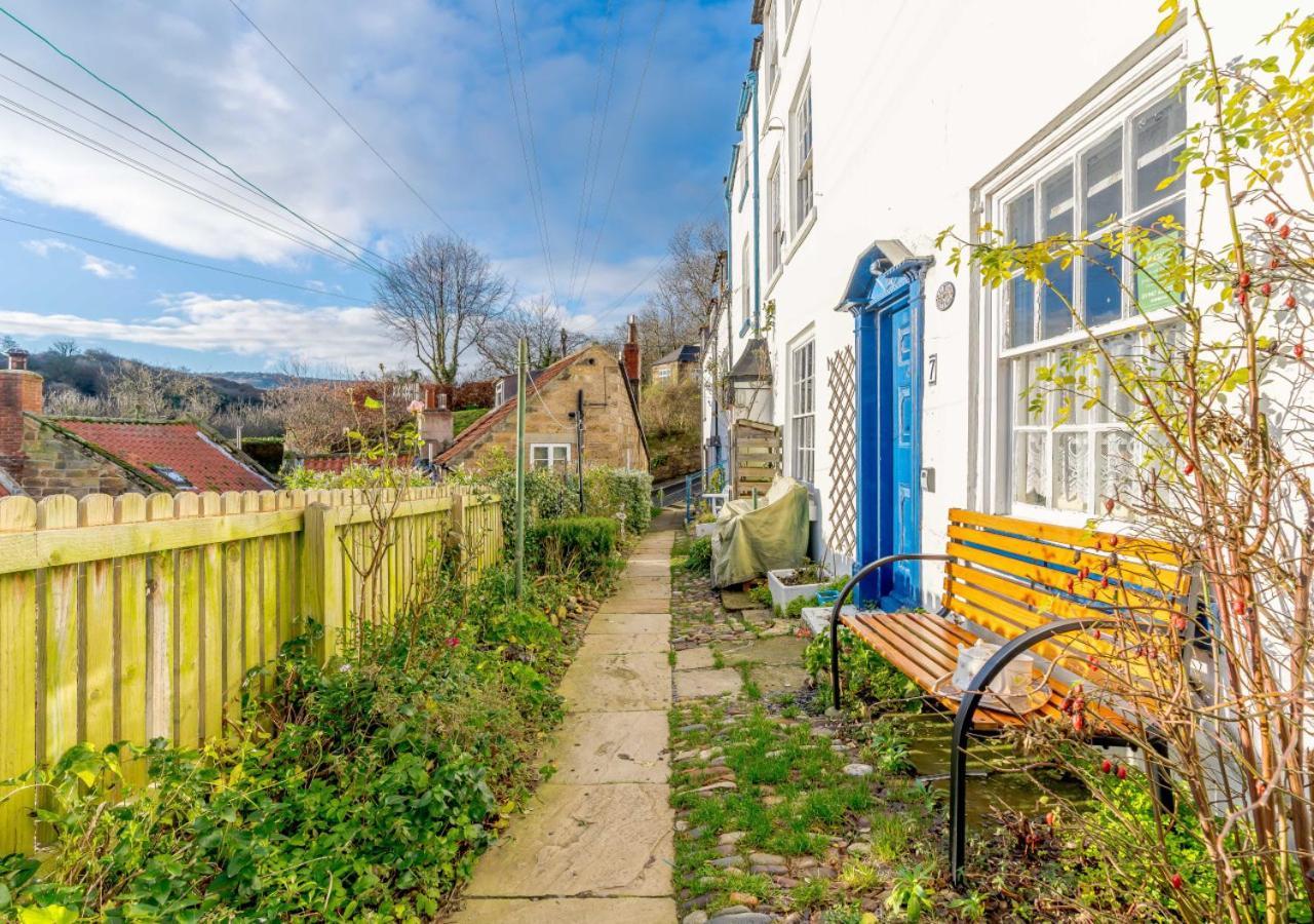 Alice Cottage Robin Hood's Bay Exterior photo