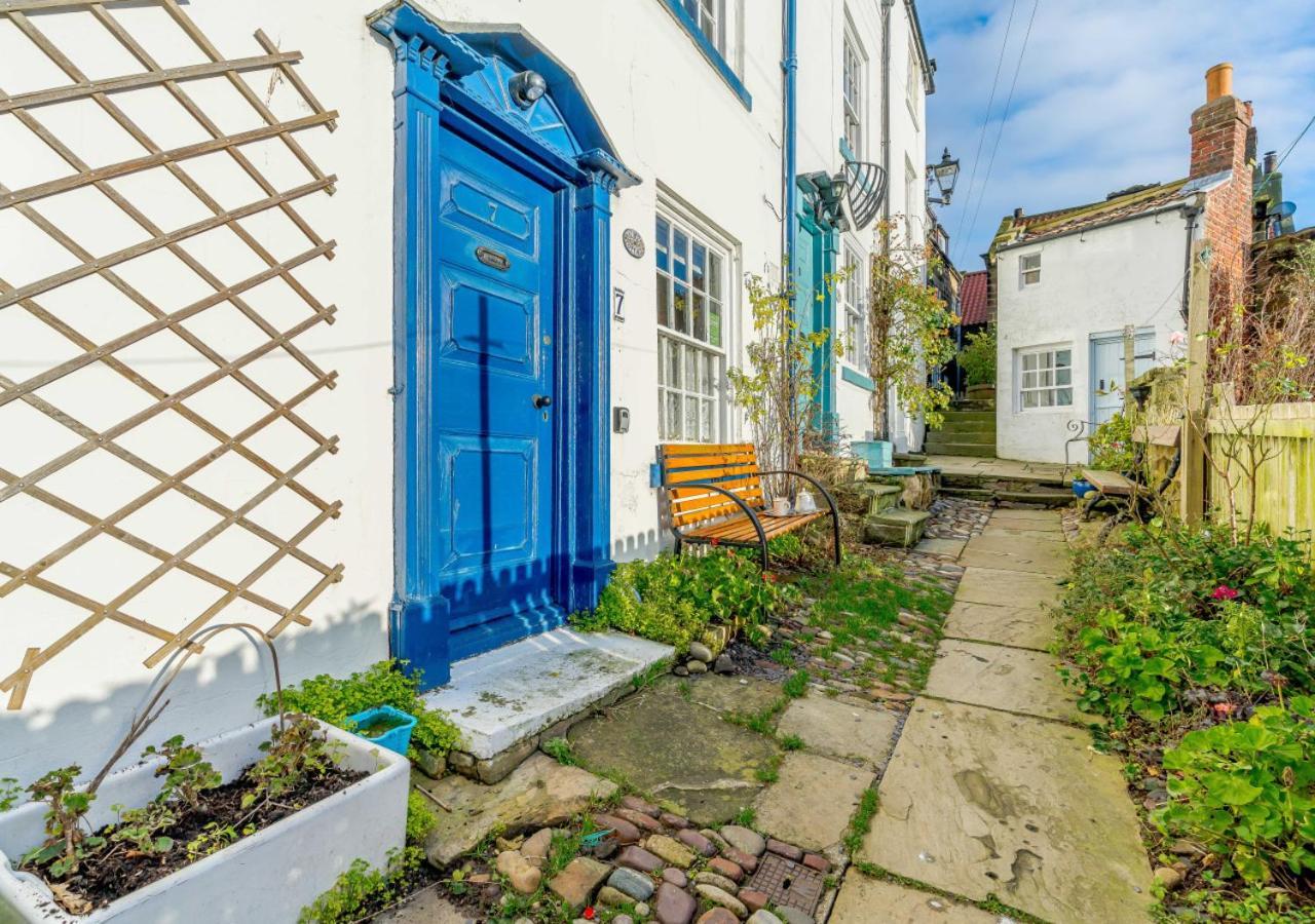 Alice Cottage Robin Hood's Bay Exterior photo